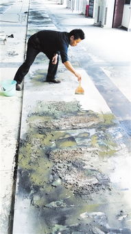 張家界首幅巨型砂石畫(huà)創(chuàng)作完成